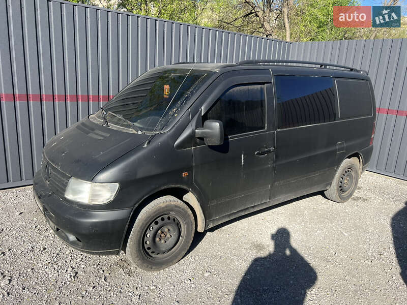 Мінівен Mercedes-Benz Vito 1996 в Дніпрі