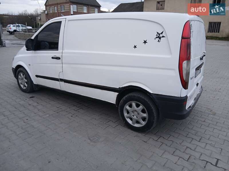 Грузовой фургон Mercedes-Benz Vito 2005 в Хотине