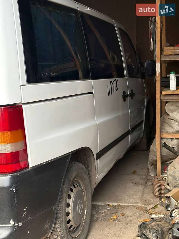 Минивэн Mercedes-Benz Vito 2000 в Ромнах