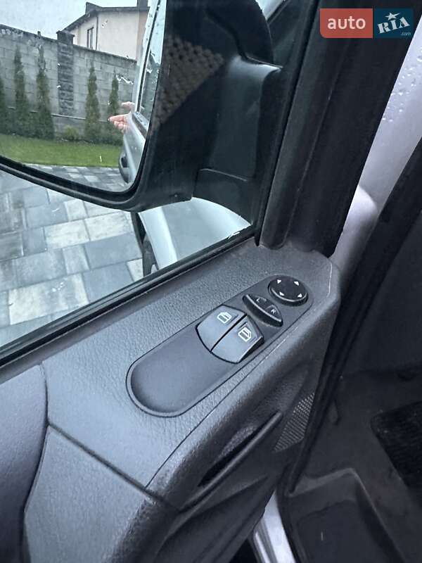 Минивэн Mercedes-Benz Vito 2011 в Ровно