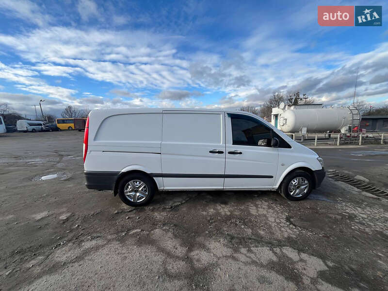 Грузовой фургон Mercedes-Benz Vito 2013 в Радомышле