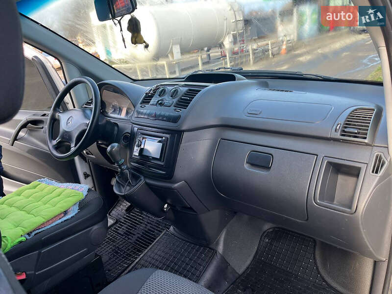 Грузовой фургон Mercedes-Benz Vito 2013 в Радомышле