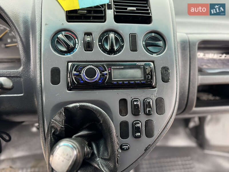 Минивэн Mercedes-Benz Vito 2003 в Черновцах