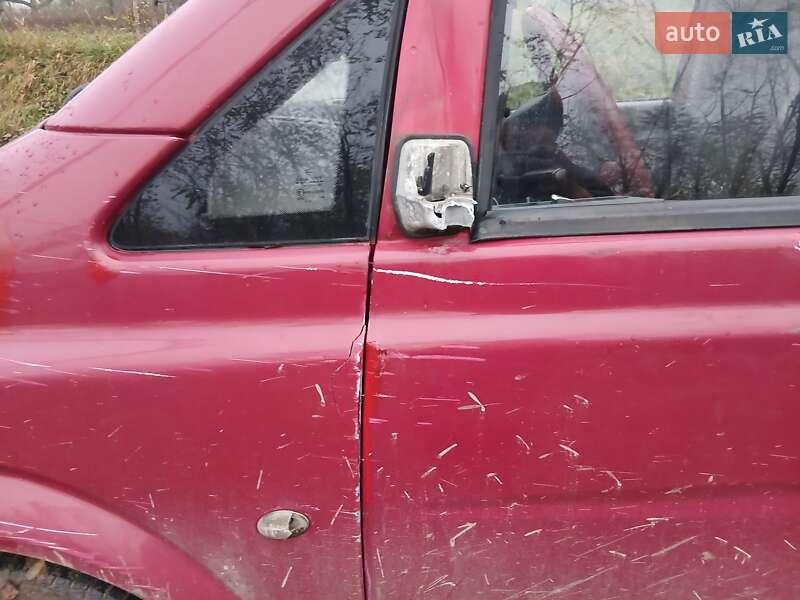 Минивэн Mercedes-Benz Vito 2004 в Хотине