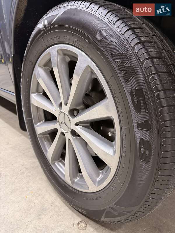 Минивэн Mercedes-Benz Vito 2013 в Черновцах