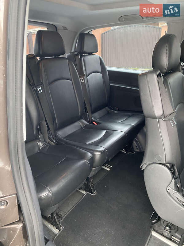 Минивэн Mercedes-Benz Vito 2012 в Сваляве