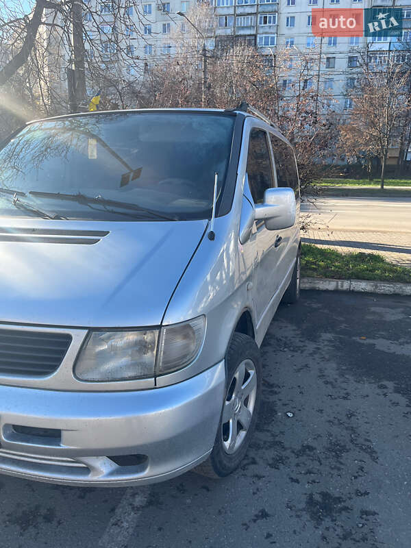 Минивэн Mercedes-Benz Vito 2000 в Черновцах