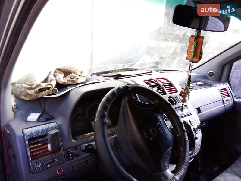 Вантажний фургон Mercedes-Benz Vito 2002 в Новій Одесі