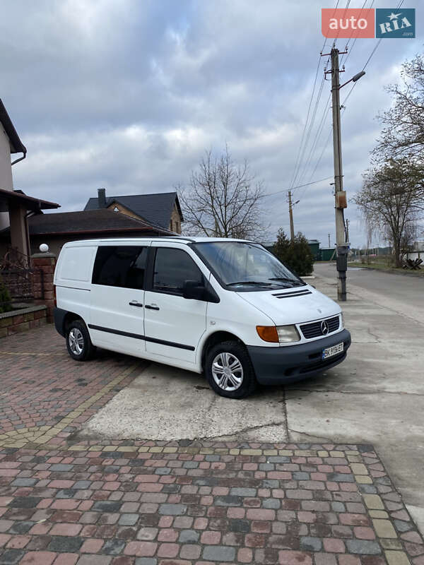 Минивэн Mercedes-Benz Vito 2001 в Вараше