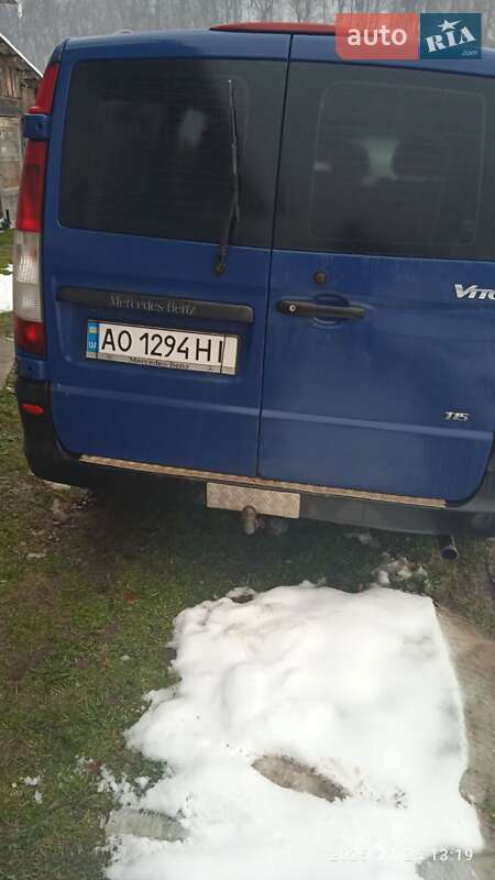 Минивэн Mercedes-Benz Vito 2004 в Воловце