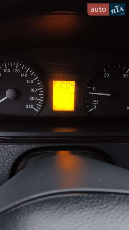 Грузовой фургон Mercedes-Benz Vito 2012 в Лубнах