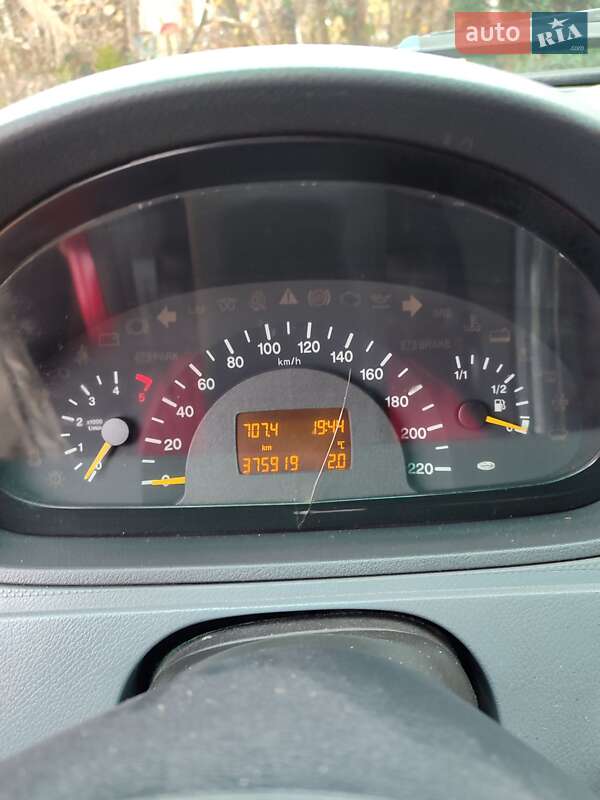 Минивэн Mercedes-Benz Vito 2004 в Болехове фото 6 Минивэн Mercedes-Benz Vito 2004 в Болехове