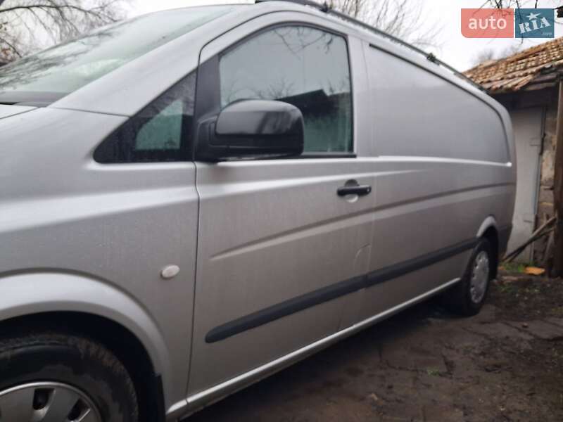 Грузопассажирский фургон Mercedes-Benz Vito 2011 в Кривом Роге фото 4 Грузопассажирский фургон Mercedes-Benz Vito 2011 в Кривом Роге