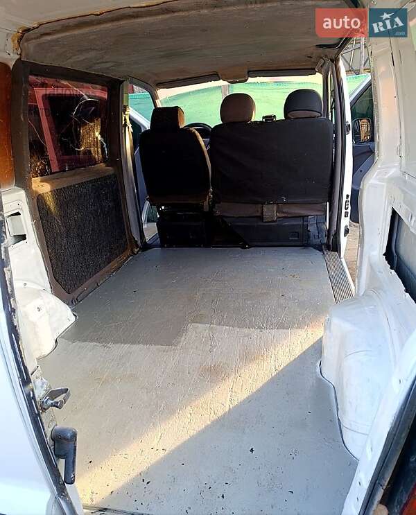 Вантажопасажирський фургон Mercedes-Benz Vito 1999 в Ізмаїлі