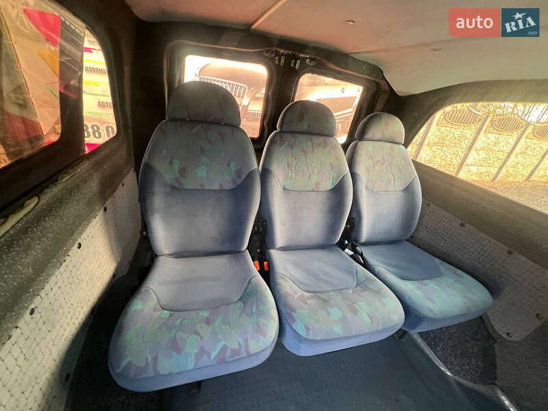 Мінівен Mercedes-Benz Vito 2004 в Івано-Франківську фото 24 Мінівен Mercedes-Benz Vito 2004 в Івано-Франківську