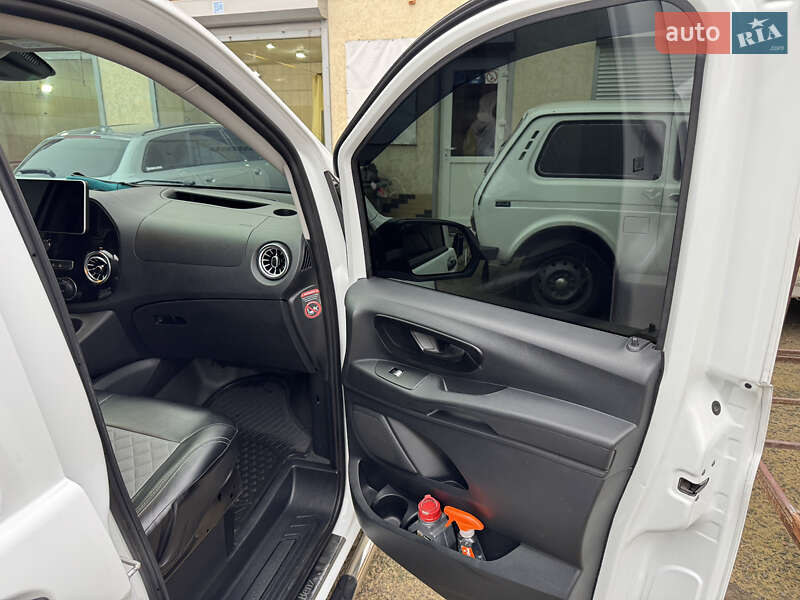 Мікроавтобус вантажний (до 3,5т) Mercedes-Benz Vito 2016 в Березівці фото 14 Мікроавтобус вантажний (до 3,5т) Mercedes-Benz Vito 2016 в Березівці