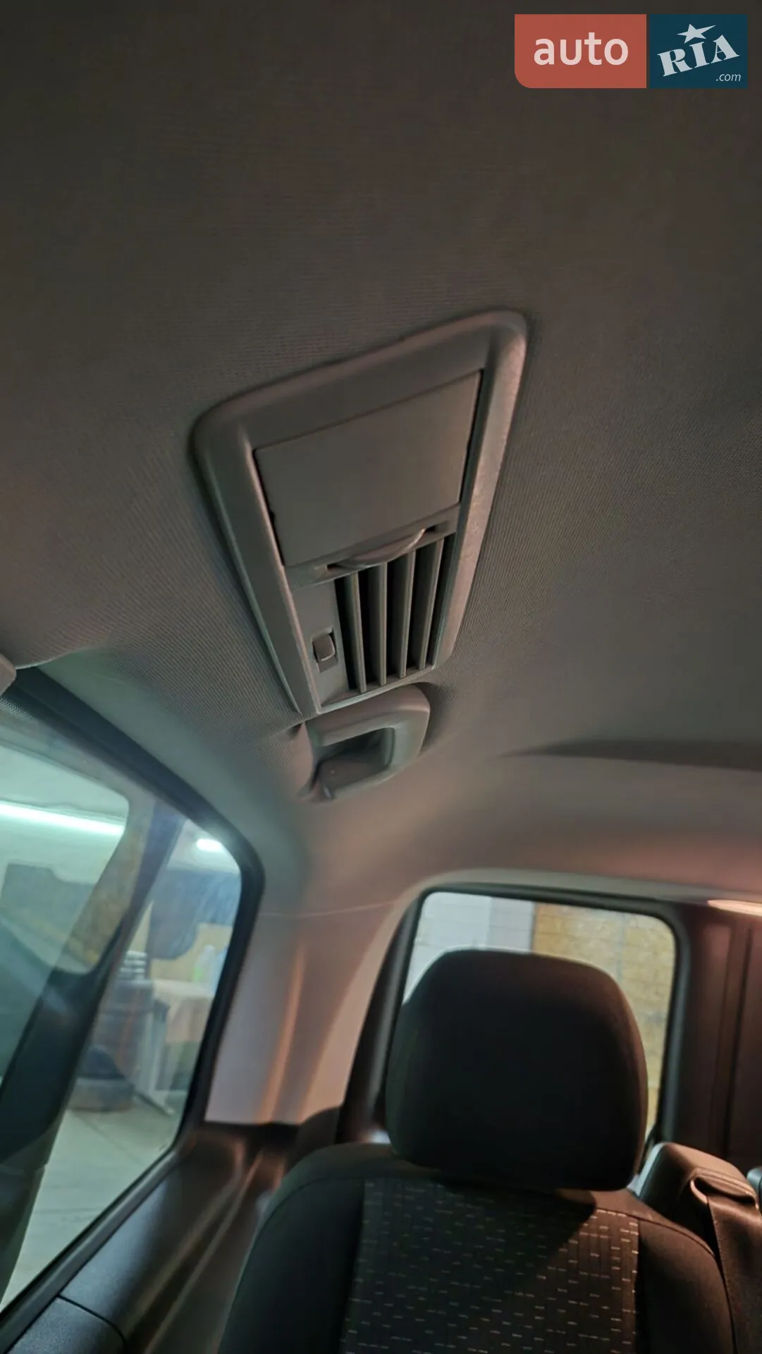 2022 Mercedes-Benz Vito - мініатюра 32