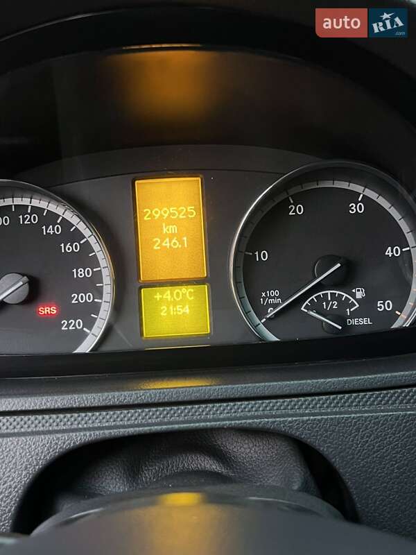 Грузовой фургон Mercedes-Benz Vito 2012 в Ивано-Франковске