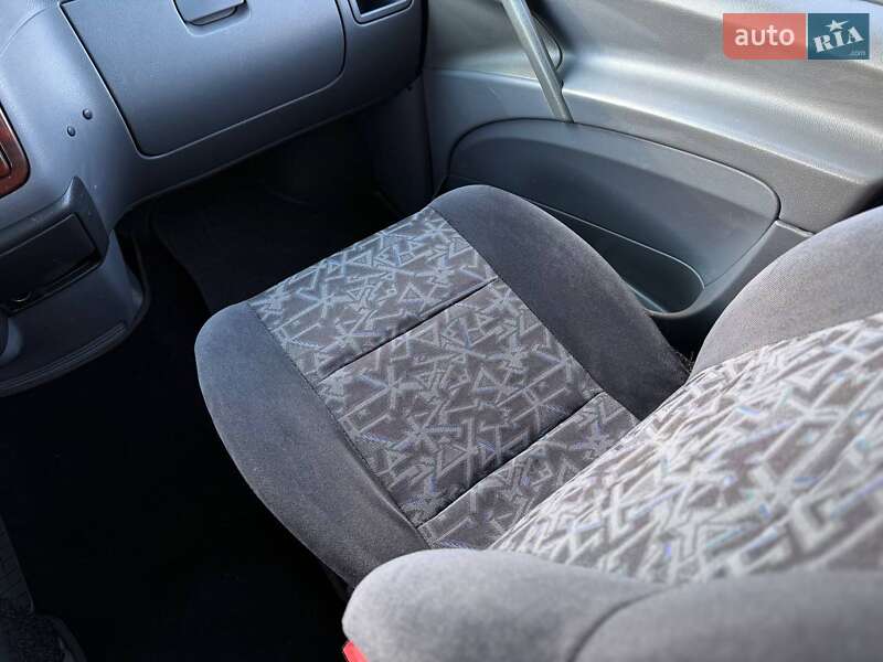 Минивэн Mercedes-Benz Vito 2004 в Кривом Роге фото 12 Минивэн Mercedes-Benz Vito 2004 в Кривом Роге