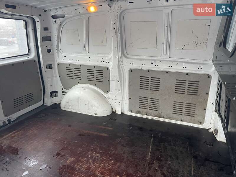 Микроавтобус грузовой (до 3,5т) Mercedes-Benz Vito 2006 в Виннице