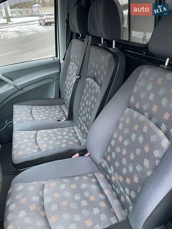Микроавтобус грузовой (до 3,5т) Mercedes-Benz Vito 2006 в Виннице