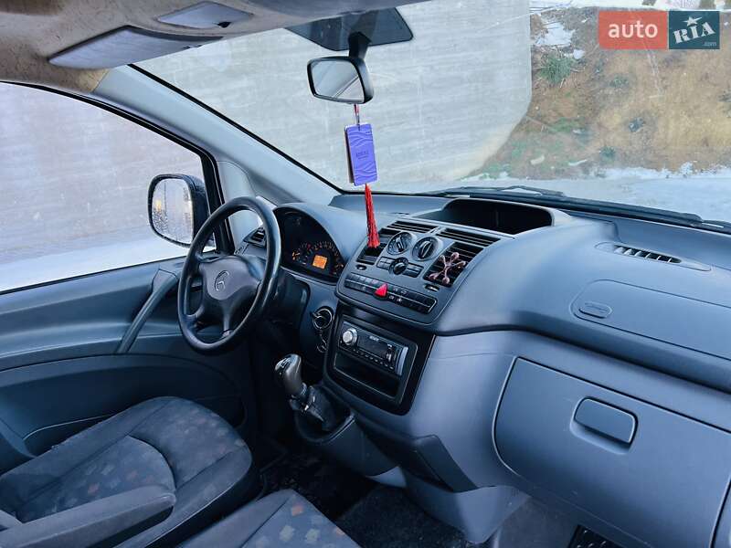 Мінівен Mercedes-Benz Vito 2005 в Чернівцях