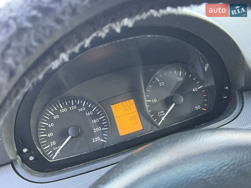 Минивэн Mercedes-Benz Vito 2007 в Кицмани