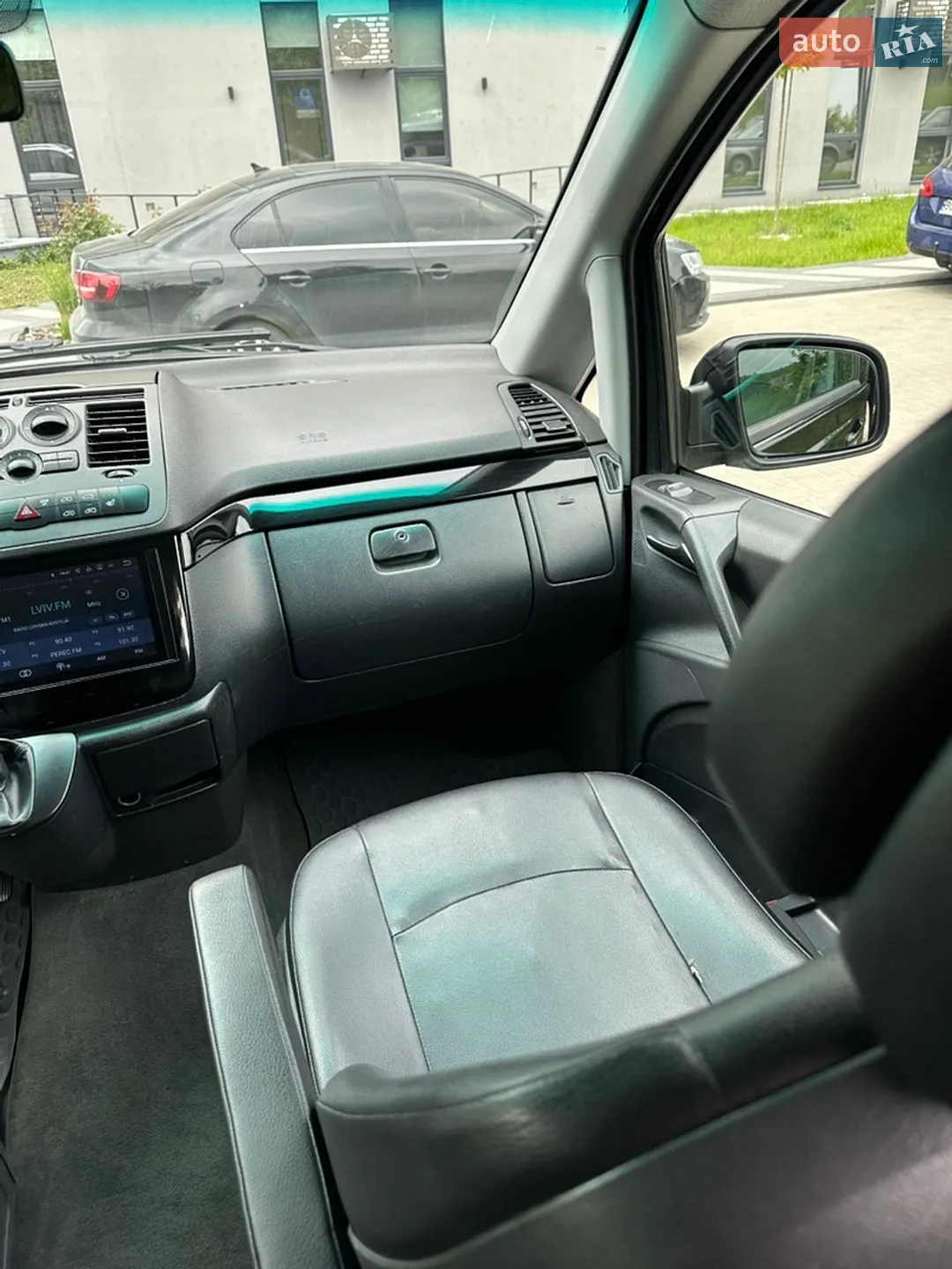 2011 Mercedes-Benz Vito - мініатюра 12