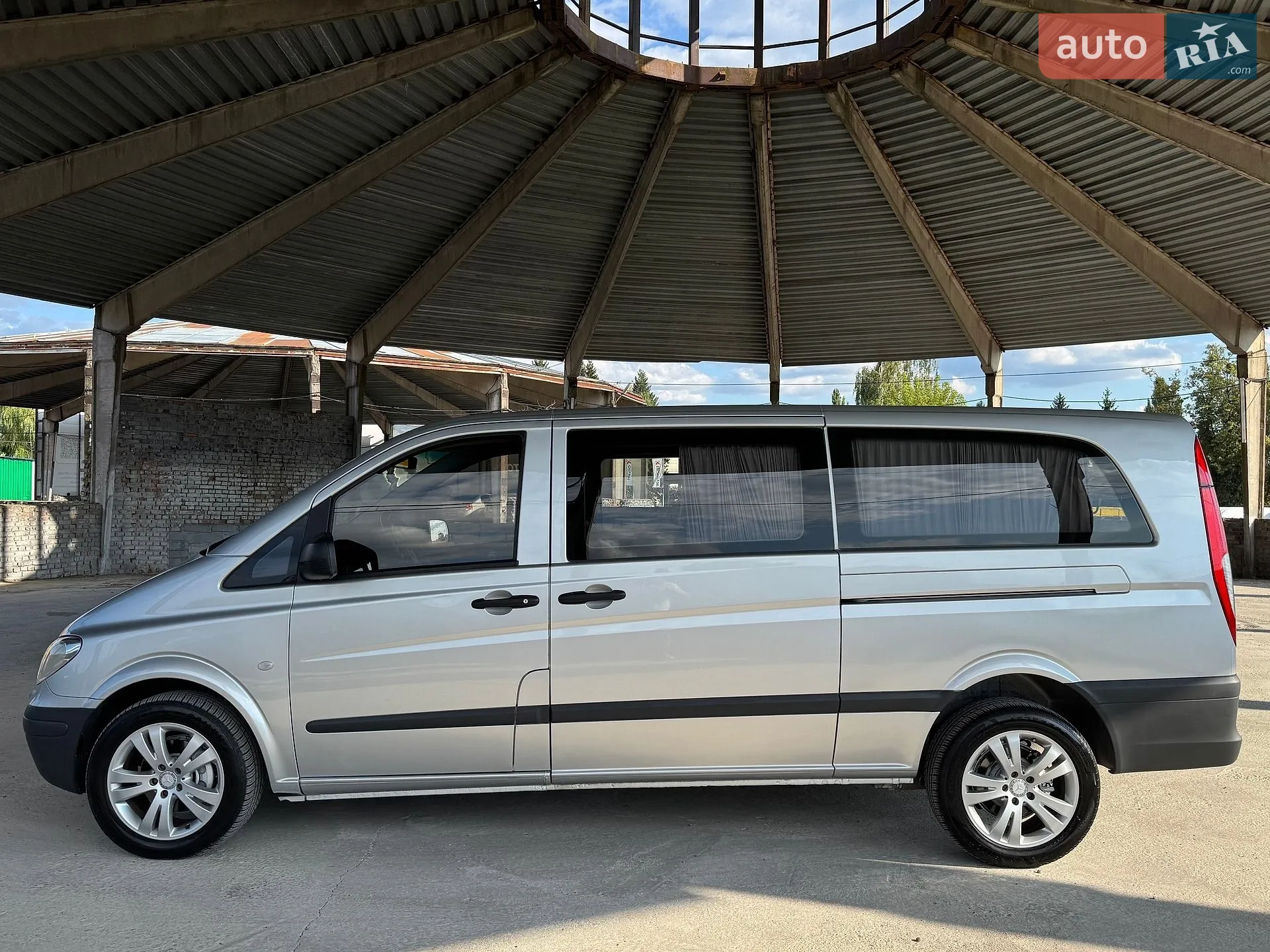 2010 Mercedes-Benz Vito - мініатюра 41