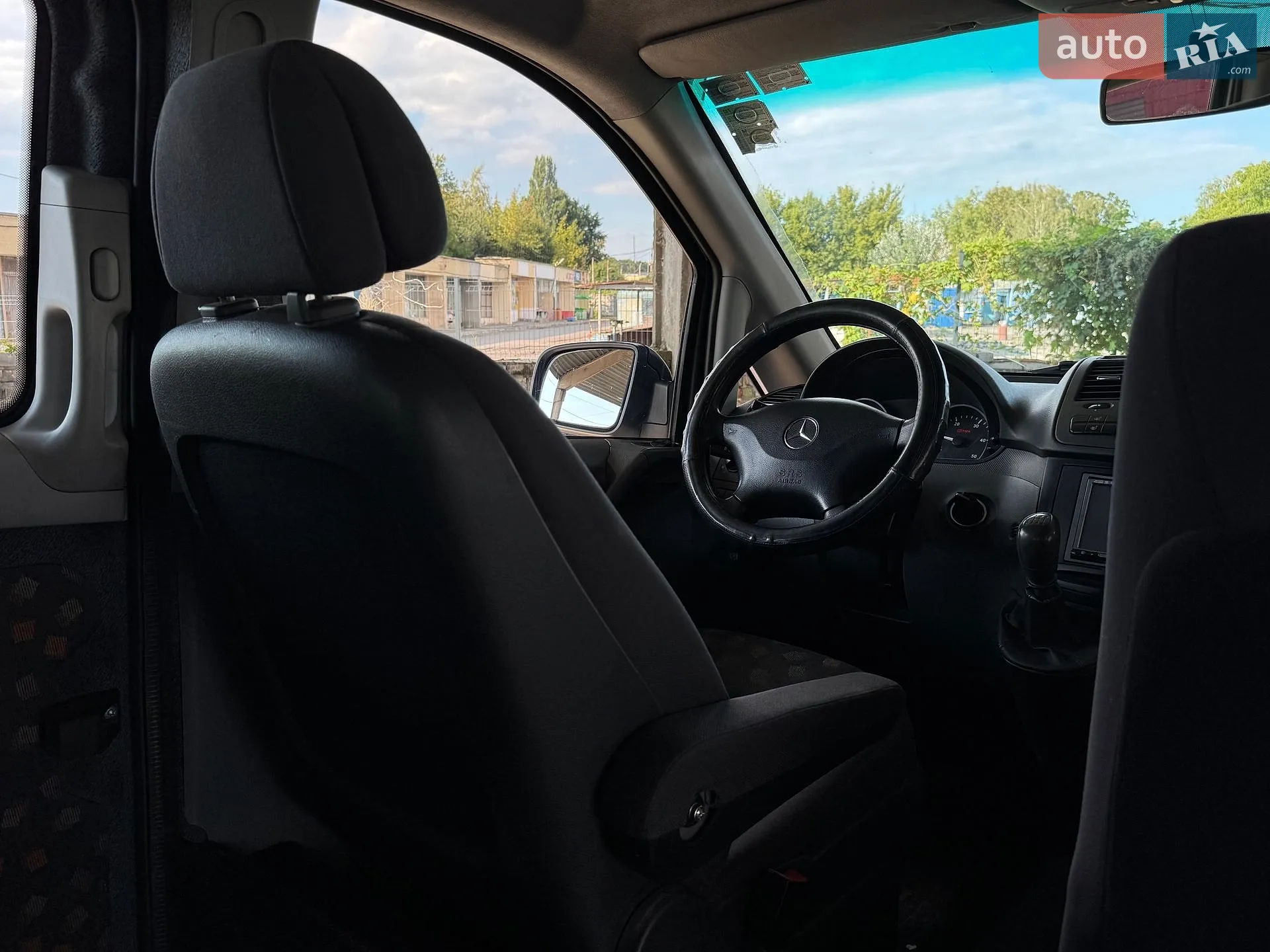 2010 Mercedes-Benz Vito - мініатюра 48
