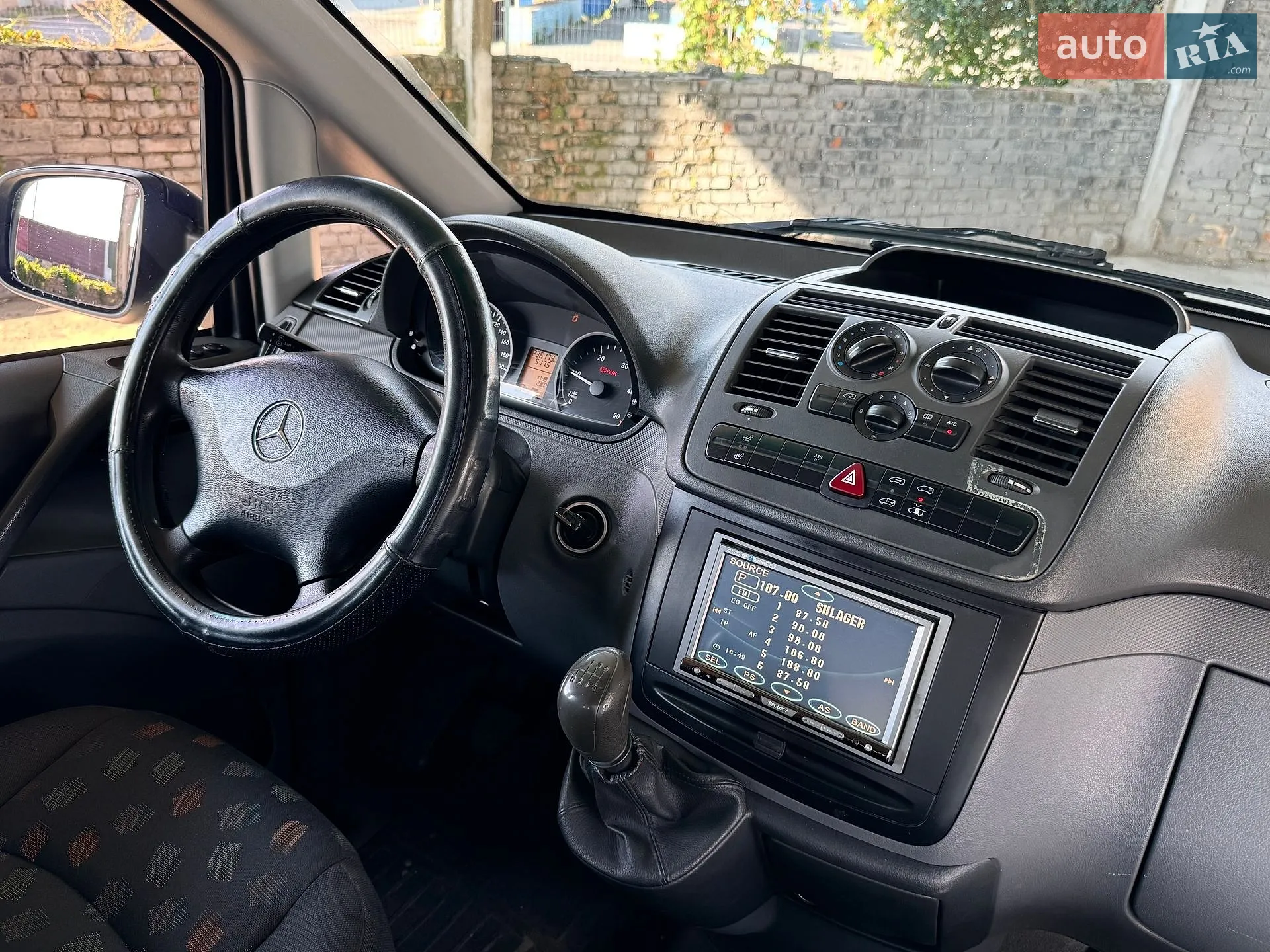 2010 Mercedes-Benz Vito - мініатюра 68