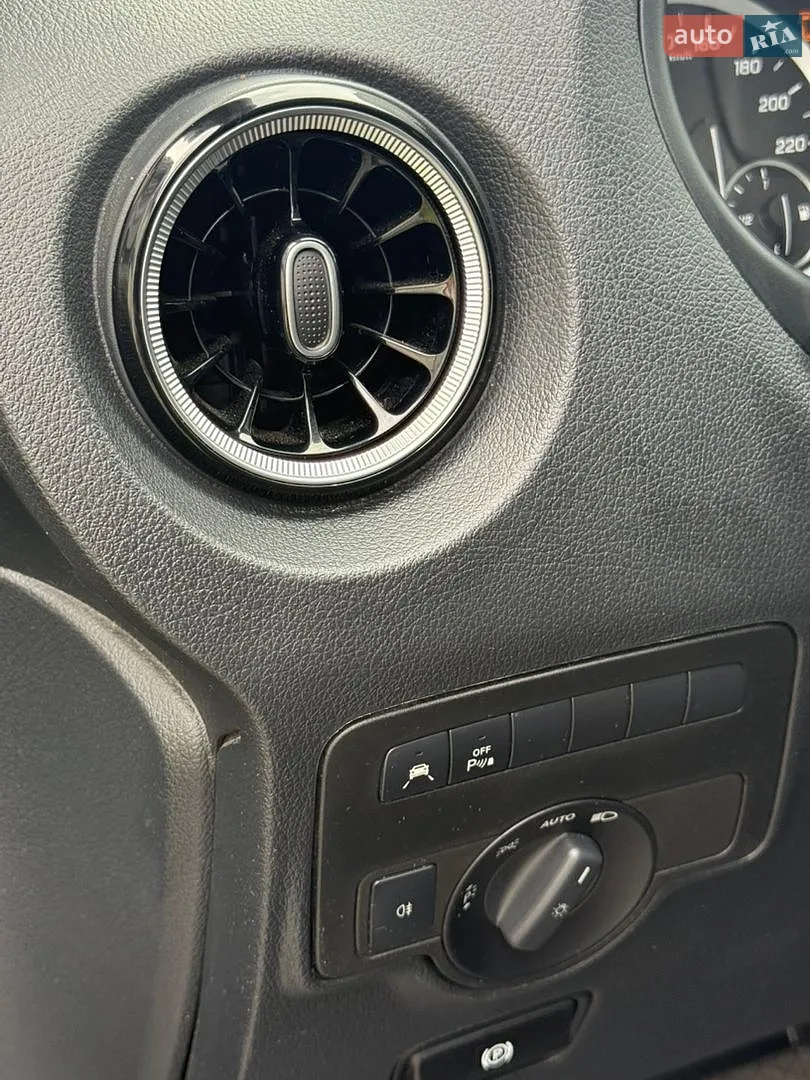 2021 Mercedes-Benz Vito - мініатюра 17