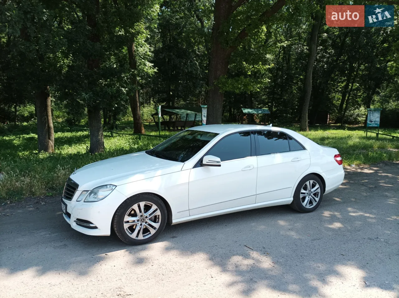 2012 Mercedes-Benz E-klasse - мініатюра 32