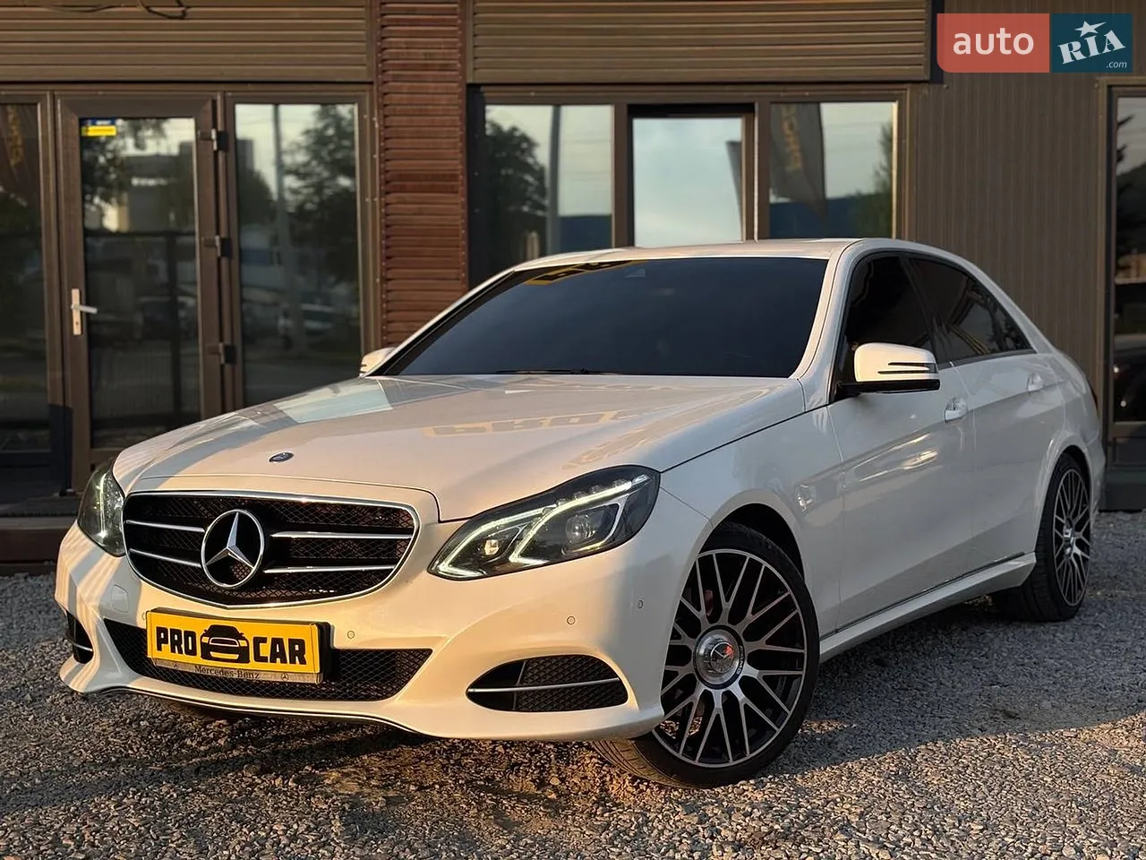 2013 Mercedes-Benz E-klasse - мініатюра 39