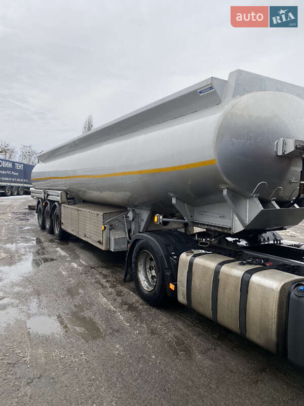 Цистерна полуприцеп Merceron M 1998 в Киеве фото 2 Цистерна полуприцеп Merceron M 1998 в Киеве