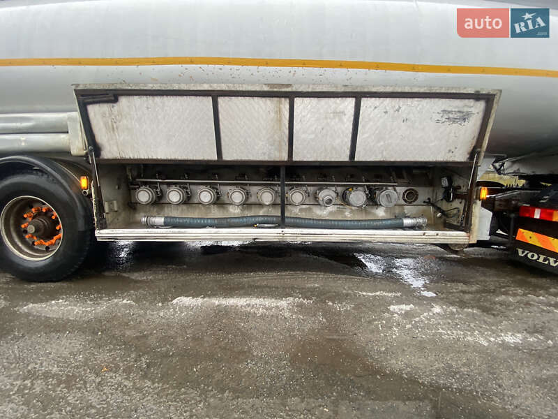 Цистерна полуприцеп Merceron M 1998 в Киеве фото 8 Цистерна полуприцеп Merceron M 1998 в Киеве