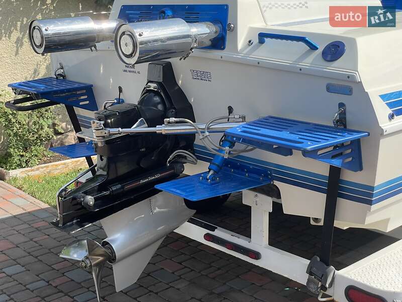 Човен Mercruiser Magnum 2004 в Києві