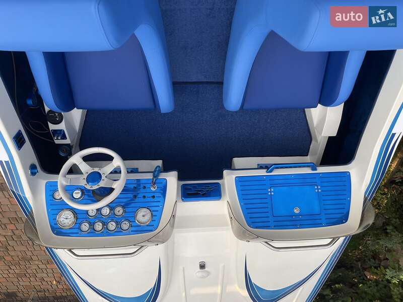 Човен Mercruiser Magnum 2004 в Києві
