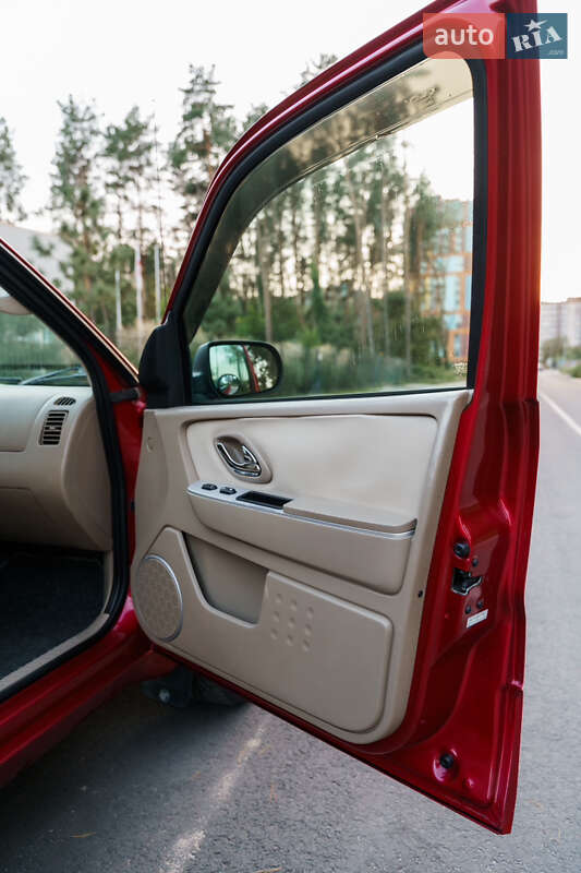 Позашляховик / Кросовер Mercury Mariner 2007 в Житомирі