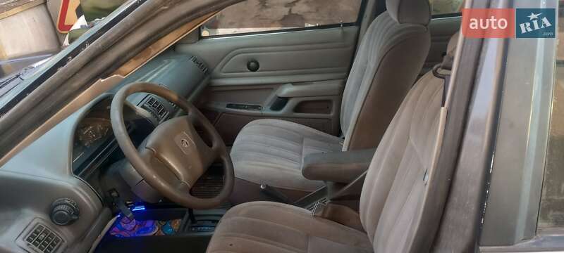 Седан Mercury Topaz 1990 в Николаеве