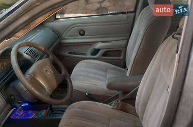 Седан Mercury Topaz 1990 в 