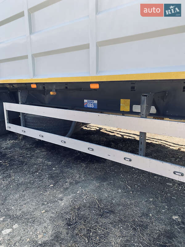 Зерновоз - полуприцеп Merker M 300 2006 в Березанке