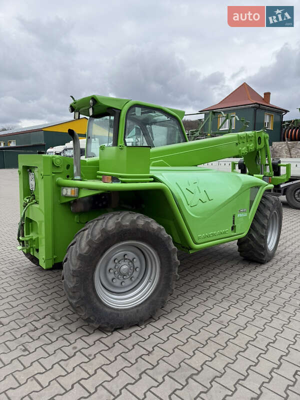 Фронтальні навантажувачі Merlo TF 38.7 2011 в Ізяславі