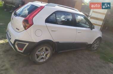 Хэтчбек MG 3 Cross 2013 в 
