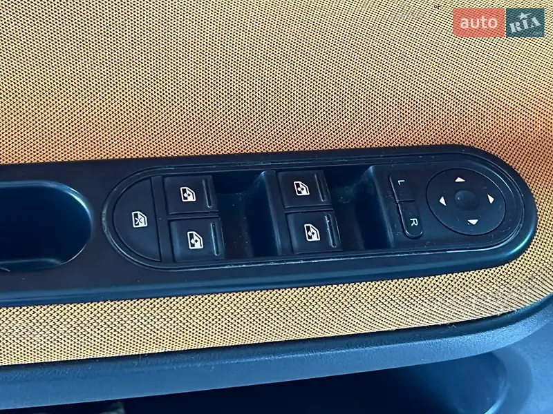 MG 3 Cross 2014 VIN LSJZ14E64ES014177 фото оголошення 11 з 49