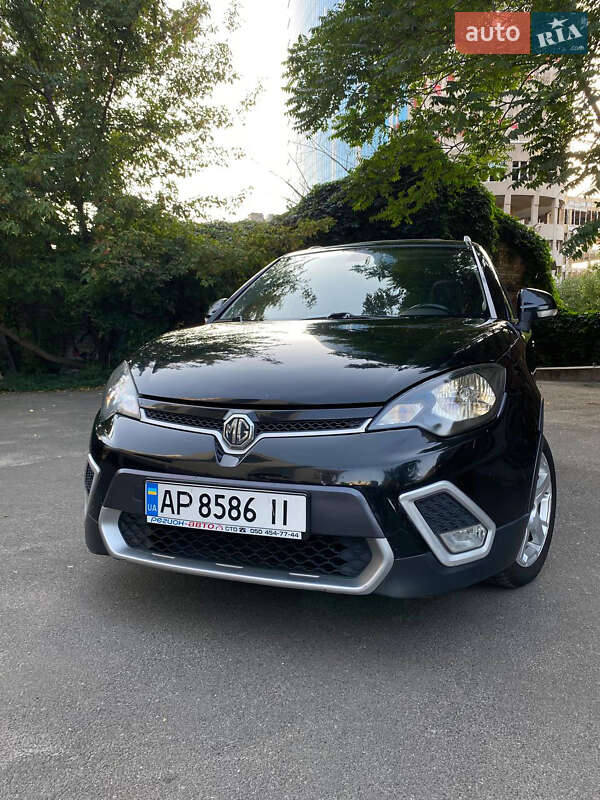 MG 3 Cross 2014