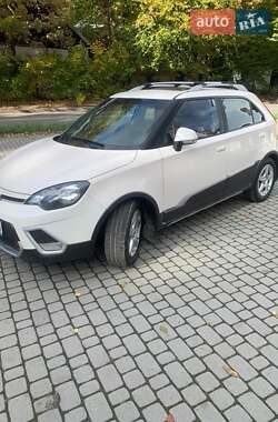 Хэтчбек MG 3 Cross 2013 в 