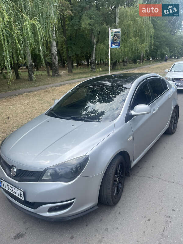 MG 350 2012