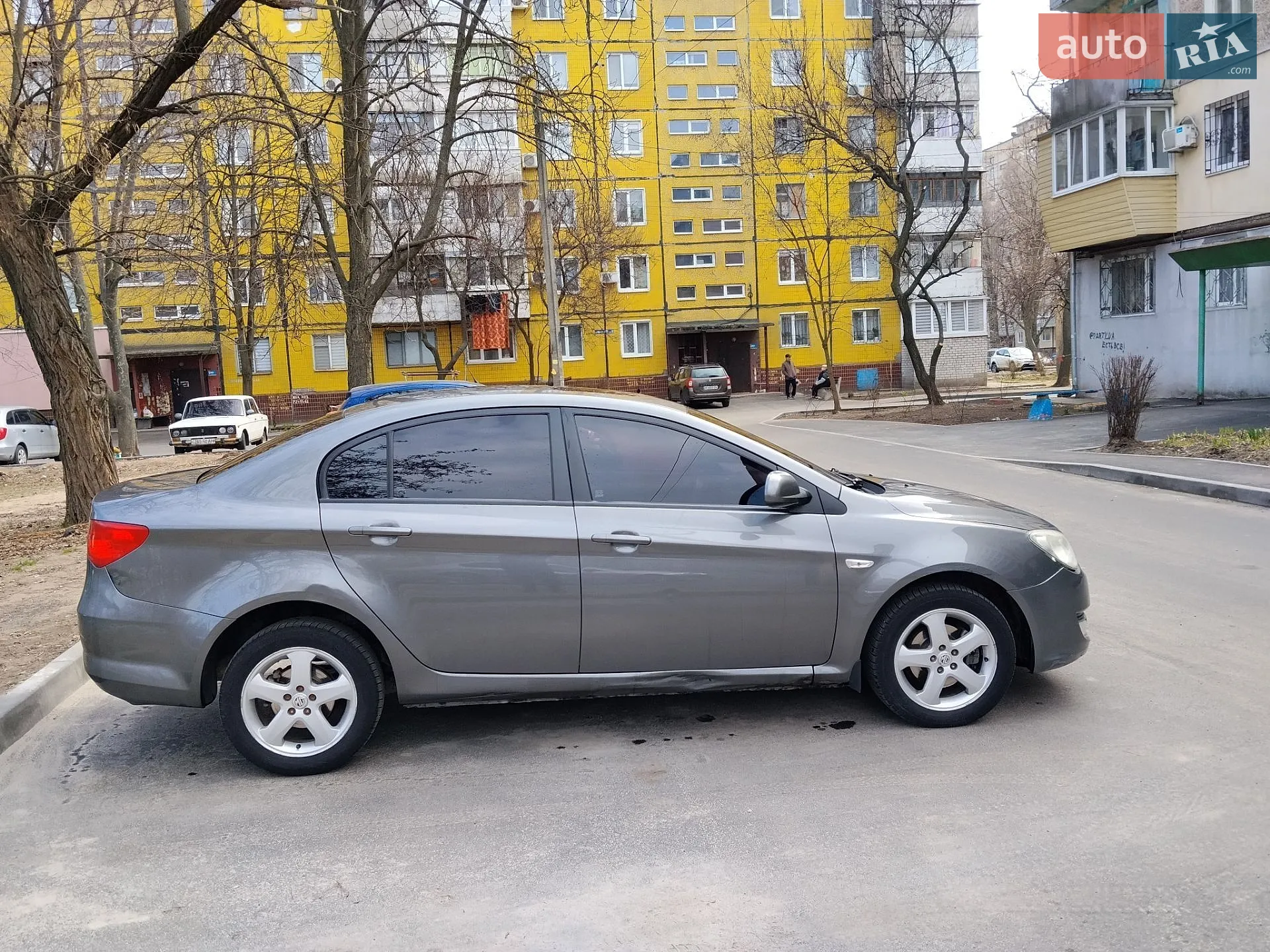 2013 MG 350 - мініатюра 7