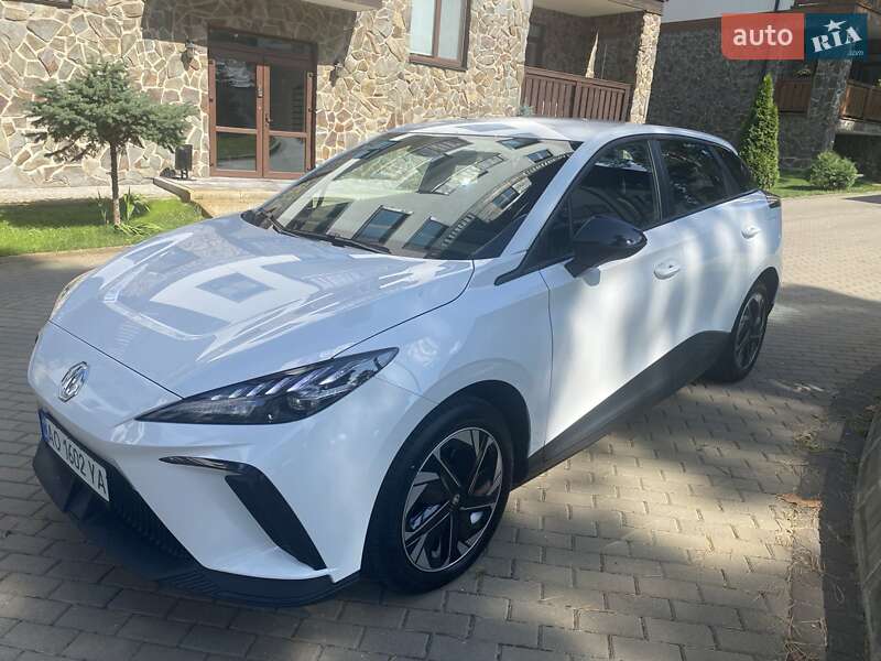 Хетчбек MG 4 2024 в Києві фото 4 Хетчбек MG 4 2024 в Києві